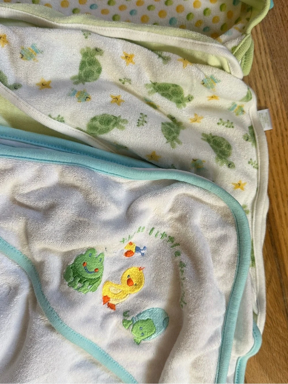 Baby Infant hooded bath towels-lot bundle of 5 Carters Toys R Us
